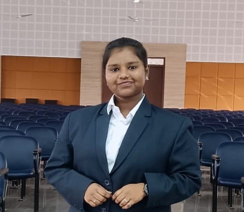 Santhiya J